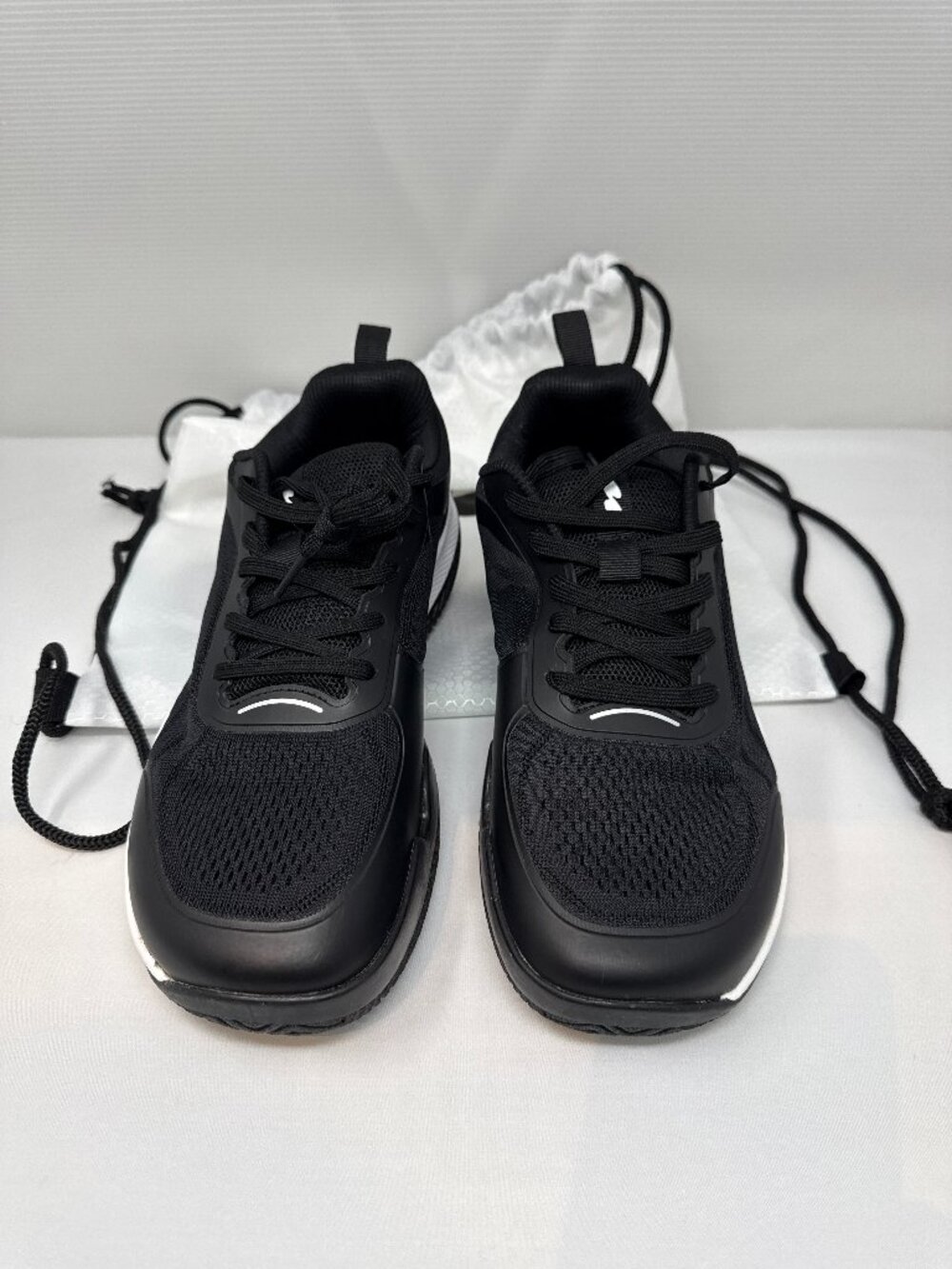 CUURT Muuv - Wide Toe Box Court Shoes (Unisex)  Black With White EU 43